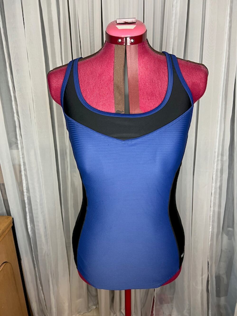 Speedo one piece swimsuit color blocked black blue x back